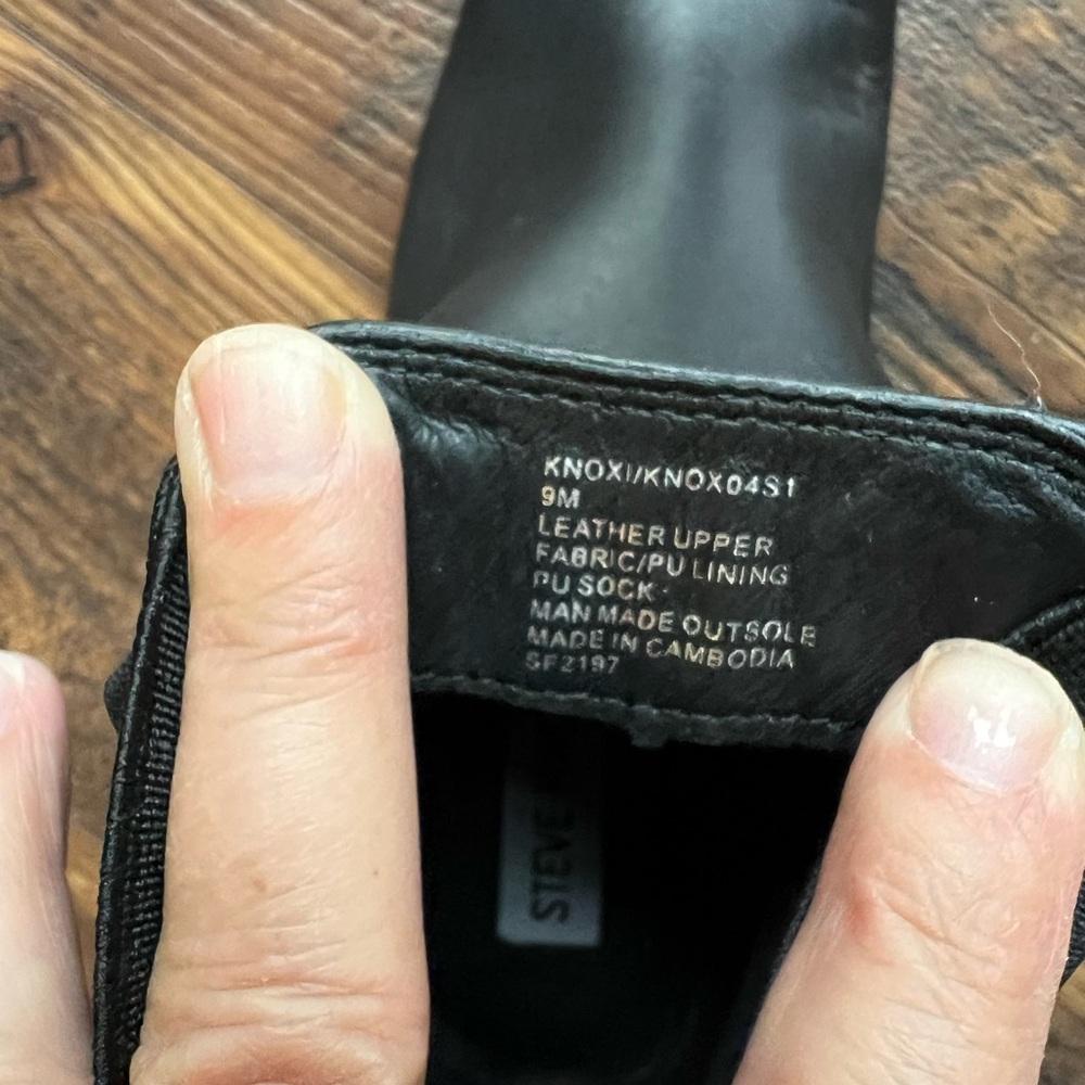 Steve Madden Leather Booties - 9 - Picture 7 of 7